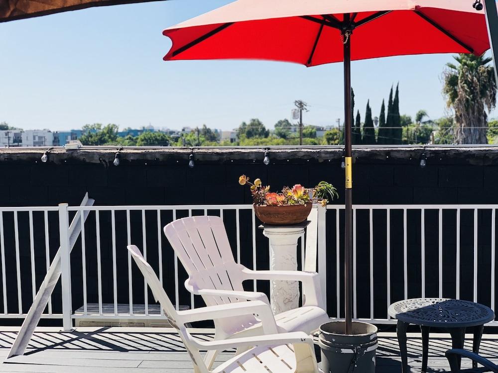Albergue Melrose (adults Only)
