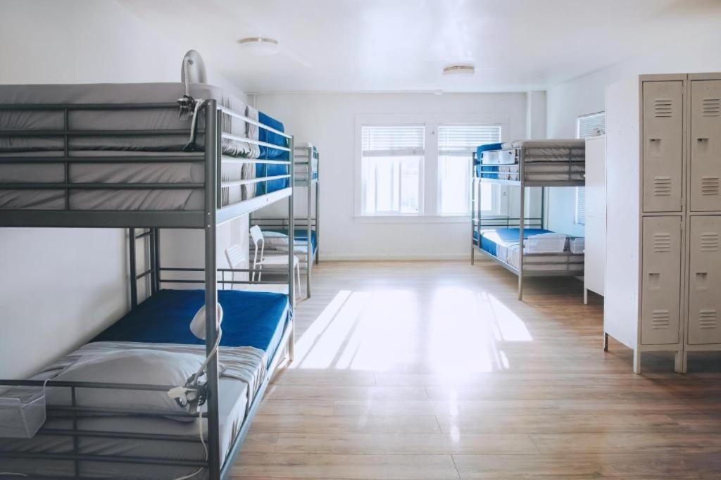 Albergue Melrose (adults Only) *